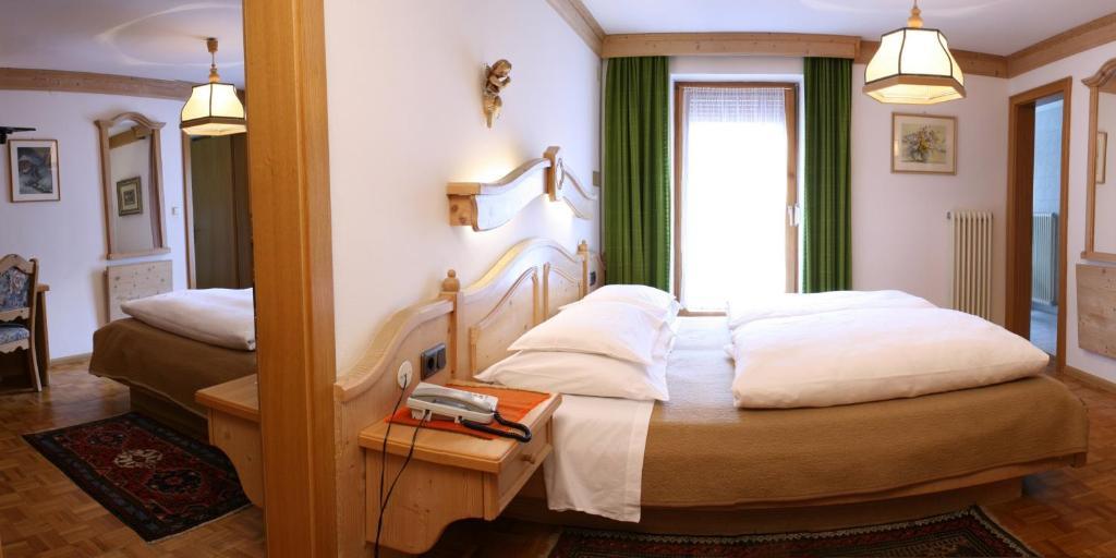 Hotel Dolomiti Madonna Ortisei Room photo